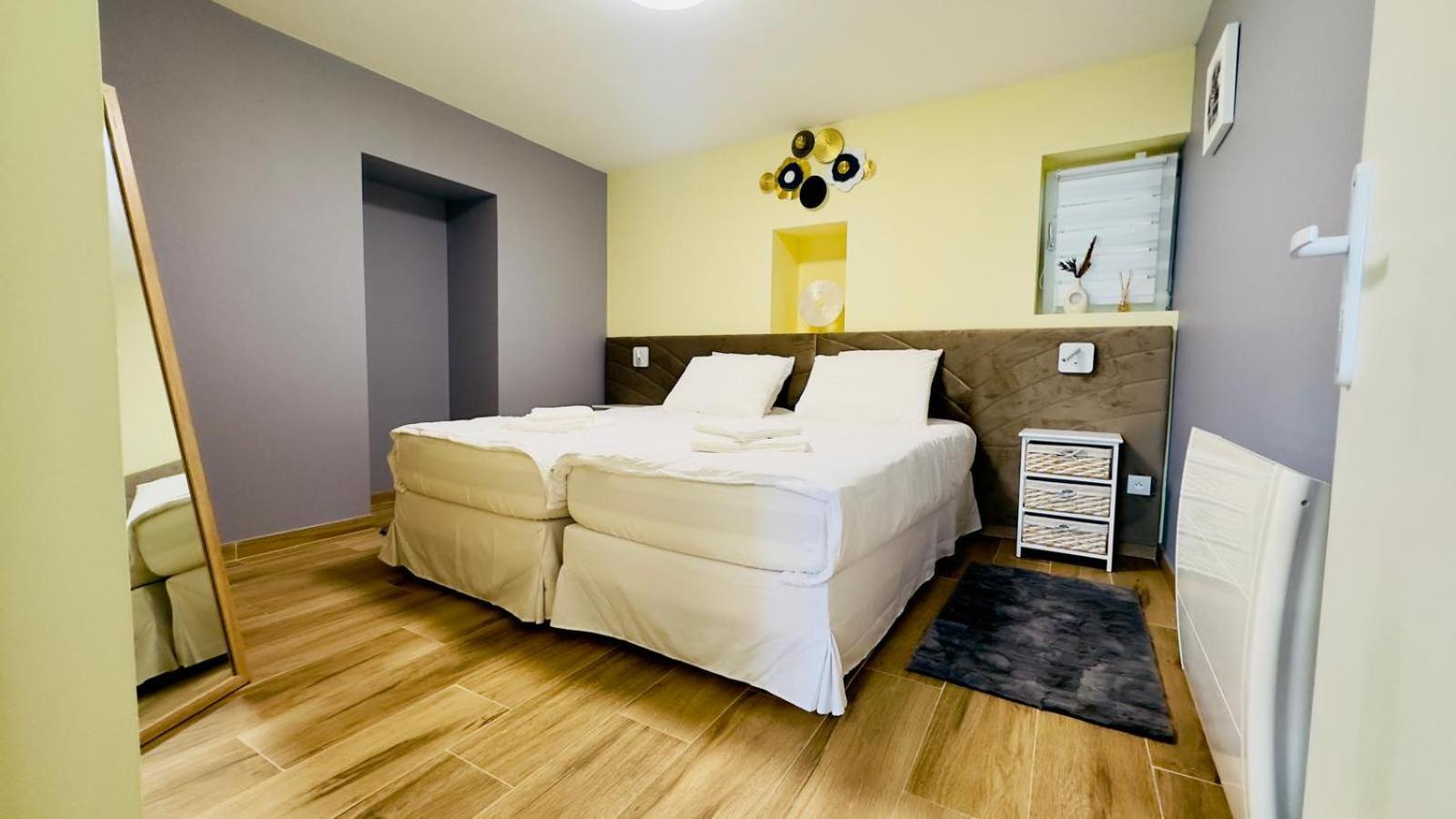 Appartement Cosy A Réminiac Kültér fotó