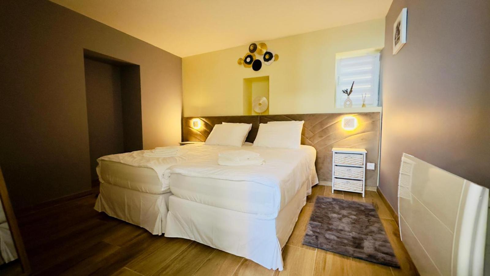 Appartement Cosy A Réminiac Kültér fotó